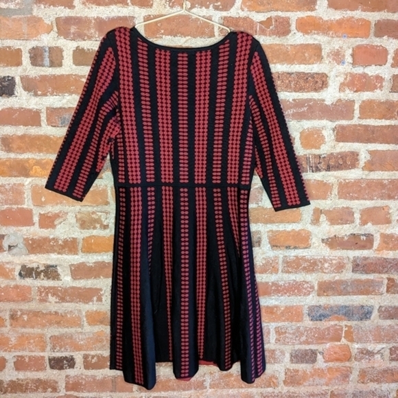 Danny & Nicole LP Red & Black Half Sleeve Sweater Dress w/ Flare Skirt‎ - Picture 7 of 12